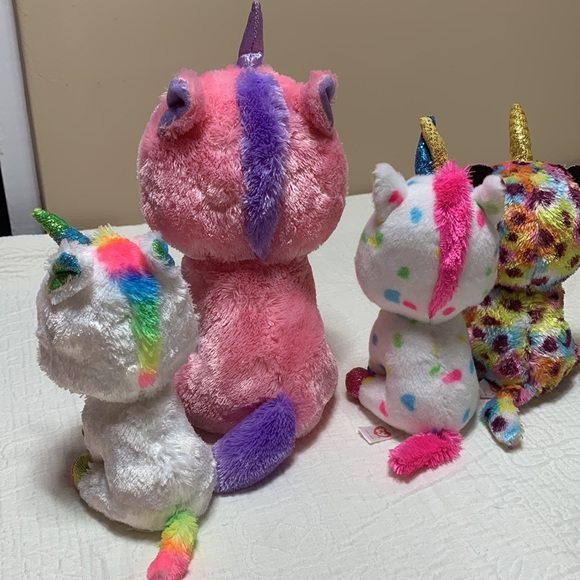 9” & 6” Ty Set of Unicorns Beanie Boo Plush - Picture 7 of 13